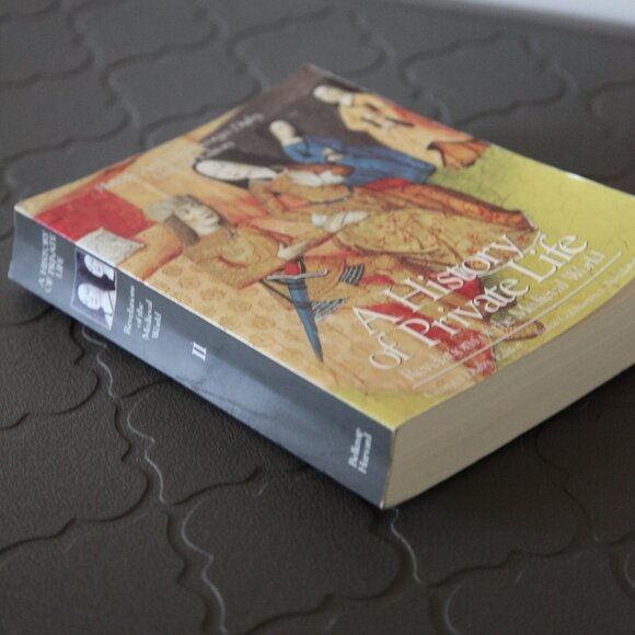 A History of Private Life: Revelations in the Late Medieval World. - Picture 5 of 8